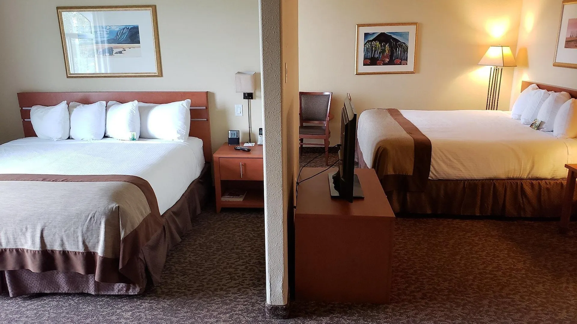 Wingate By Wyndham - Edmonton West Hotel