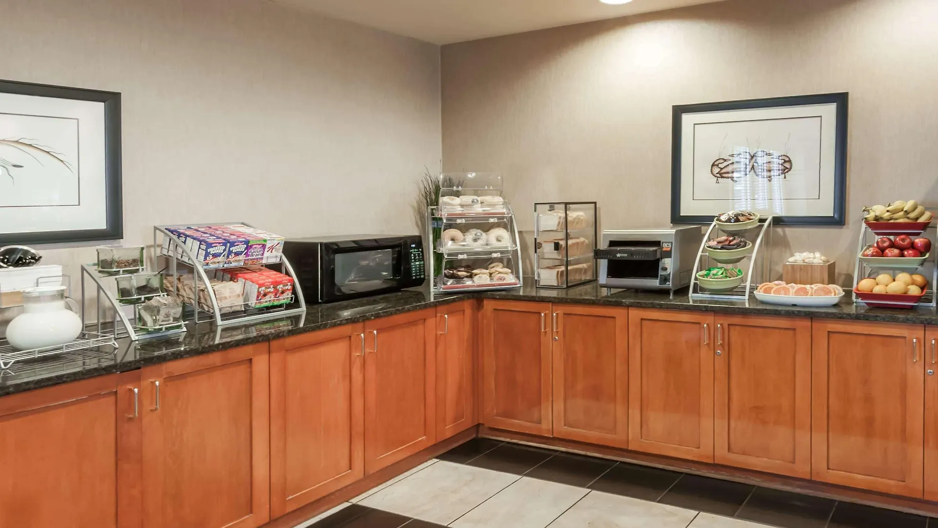 Wingate By Wyndham - Edmonton West Hotel