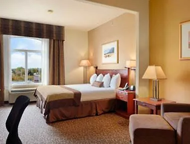 Wingate By Wyndham - Edmonton West Hotel 3*,