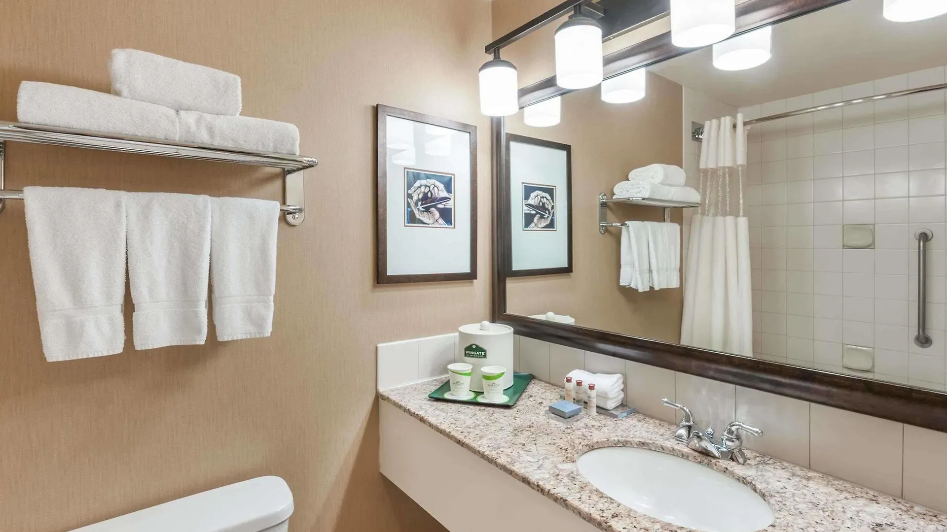 Wingate By Wyndham - Edmonton West Hotel