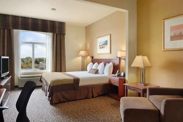 Wingate By Wyndham - Edmonton West Hotel