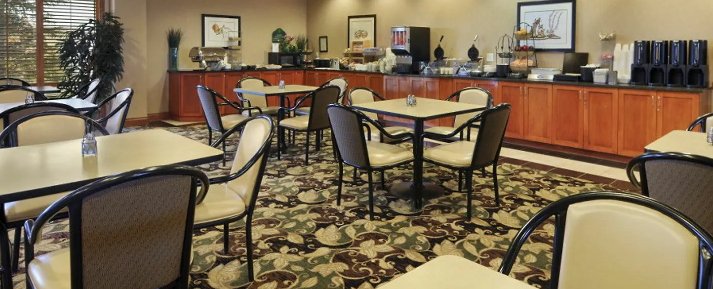 Wingate By Wyndham - Edmonton West Hotel