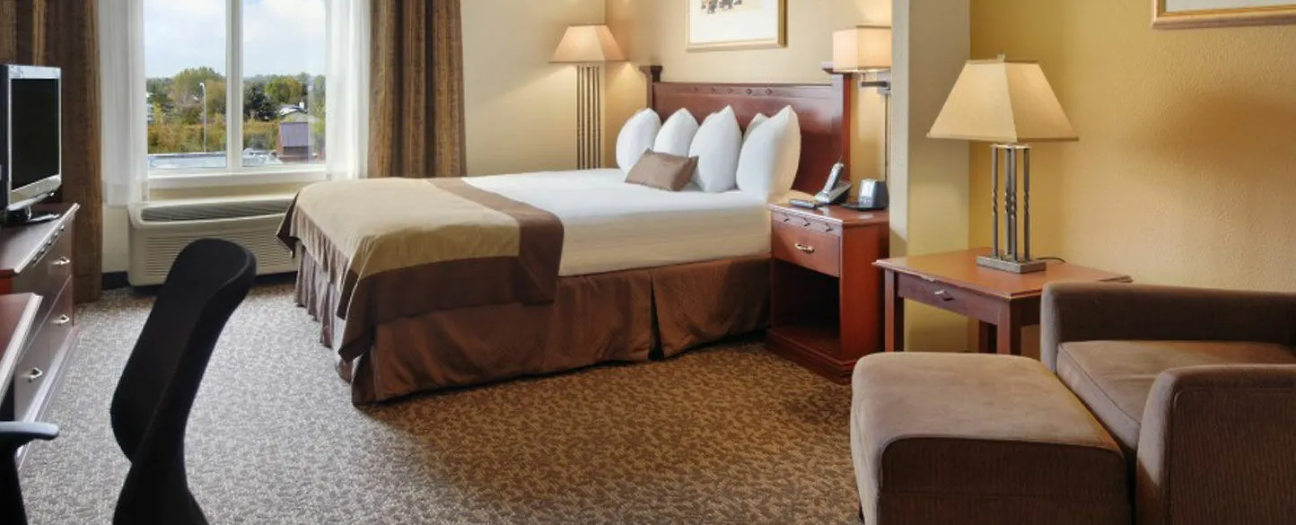 Wingate By Wyndham - Edmonton West Hotel 3*,